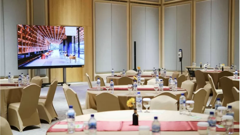 The Gaia Hotel Bandung Offers Luxurious Event Spaces with ViewSonic’s Foldable 135” LED Display Solution Kit