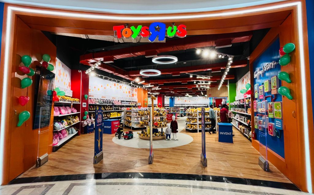 ace turtle Launches Toys“R”Us® store in Dehradun