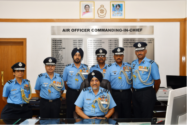 Air Marshal Tejinder Singh Takes Over Training Command