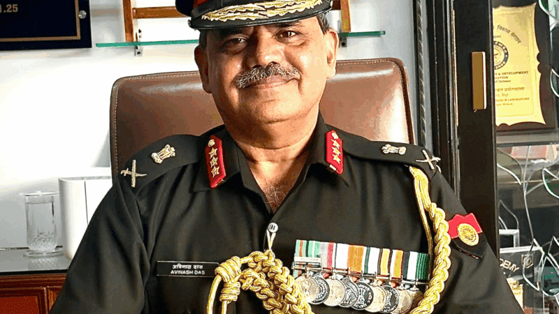 Lt Gen Avinash Das Takes Command of R&R Hospital