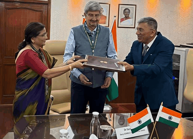 Gati Shakti Vishwavidyalaya Joins Forces with DRDO to Boost Defense Tech
