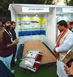 IIT Kanpur, MoHUA Incubate 32 Startups to Tackle Urban Waste