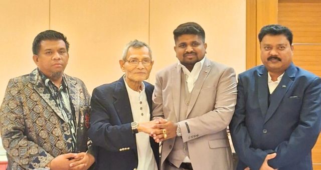 ​Indian Investor & Entrepreneur HE DATO Dr. Bhargav Mallappa & HE DATO Dr.S. Selvaganesh Selvaraj Meets Yam Raja Izzuddin Iskandar Shah Al-Haj Ibni Almarhum Sultan Idris Afiffullah Shah, Seeks Blessings for Kampung Bharu 2.0 Project