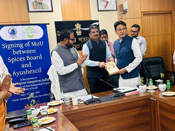 AYUSHEXCIL, Spices Board Join Hands to Promote Ayush Exports Globally